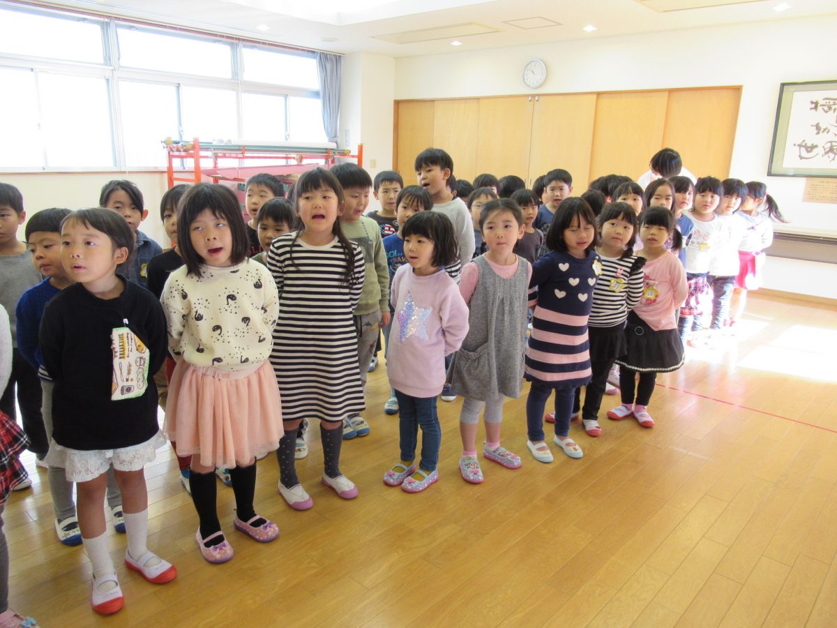 歌の練習をしています(^^♪