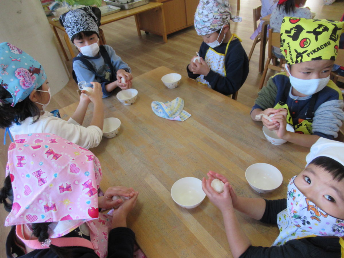 12月2日　たいよう組おむすび作り